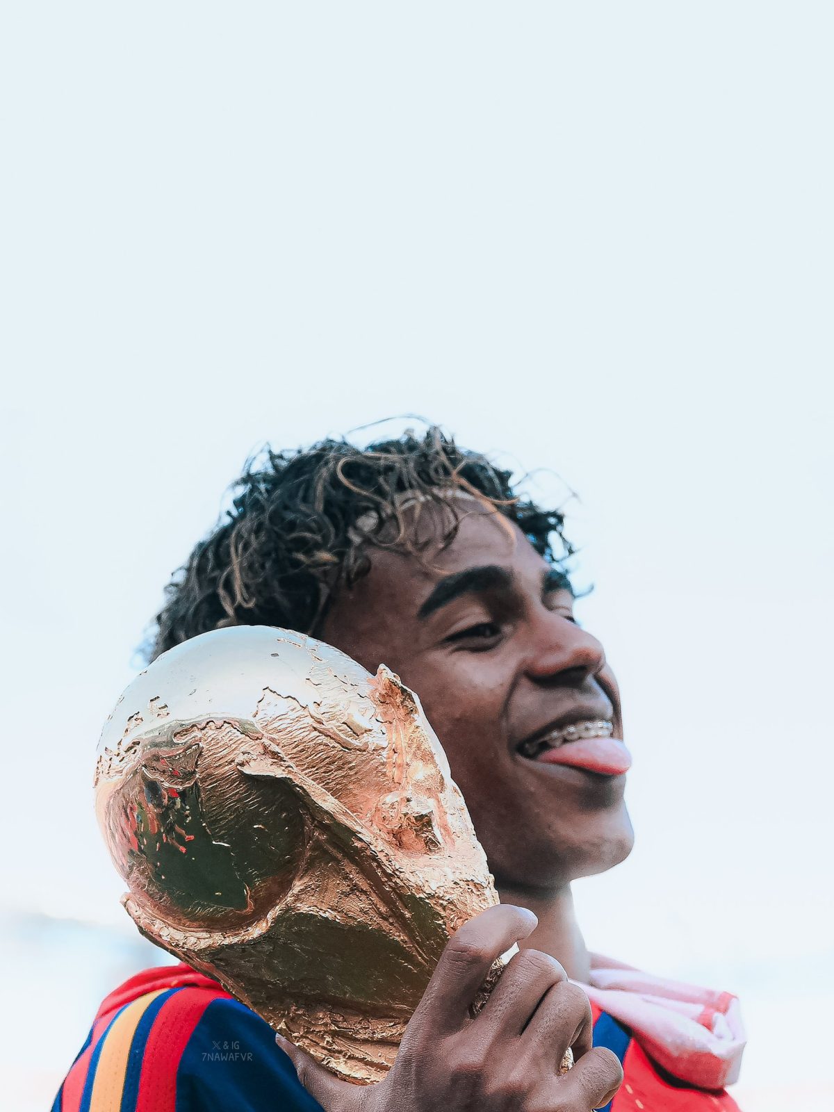 Golden Trophy Smile